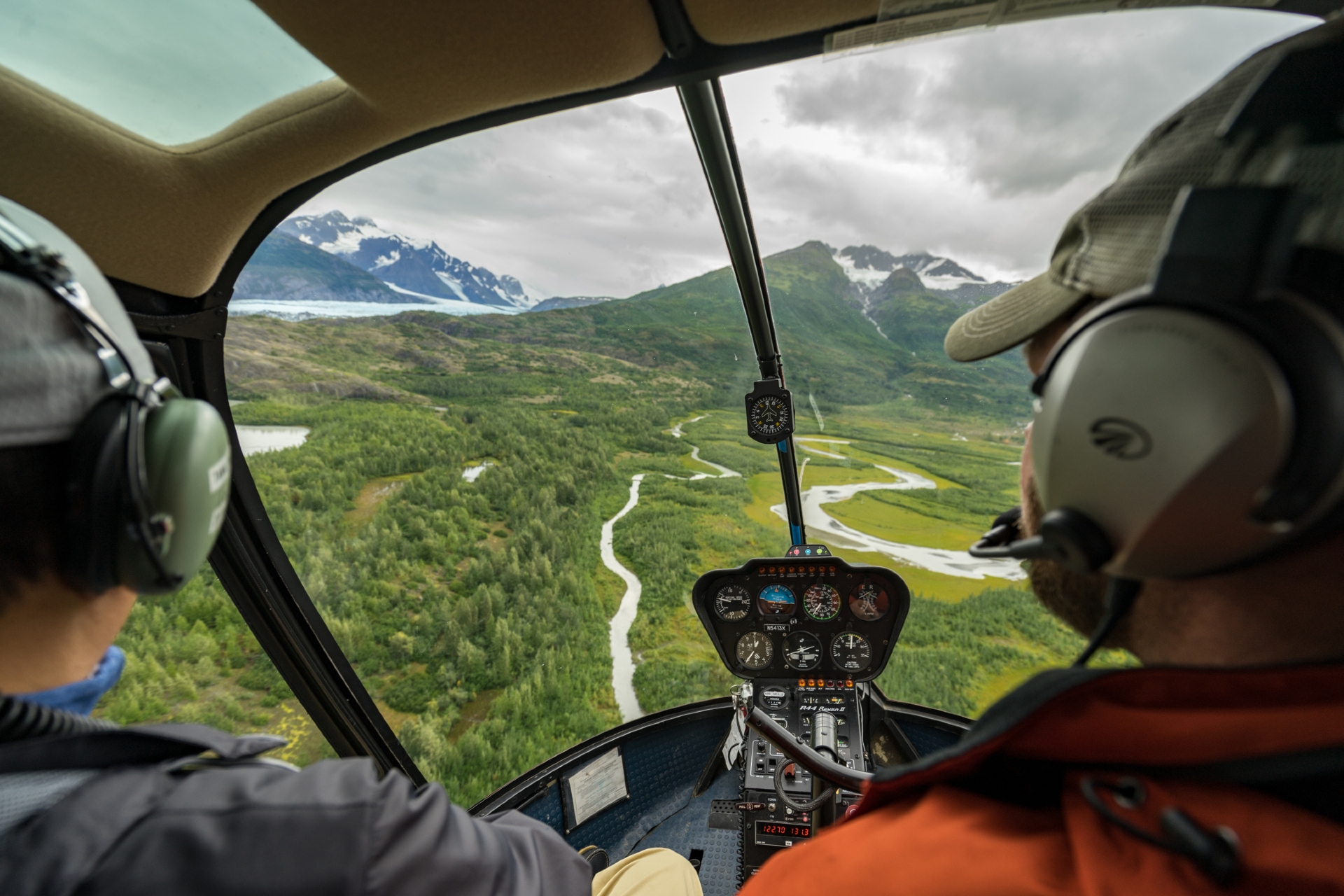 Helicopter Tours Credit Juno Kim Visit Anchorage
