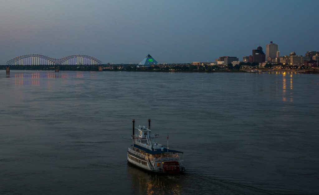 Memphis Riverboat Bridge at Dusk TN Image By terrance raper unsplash