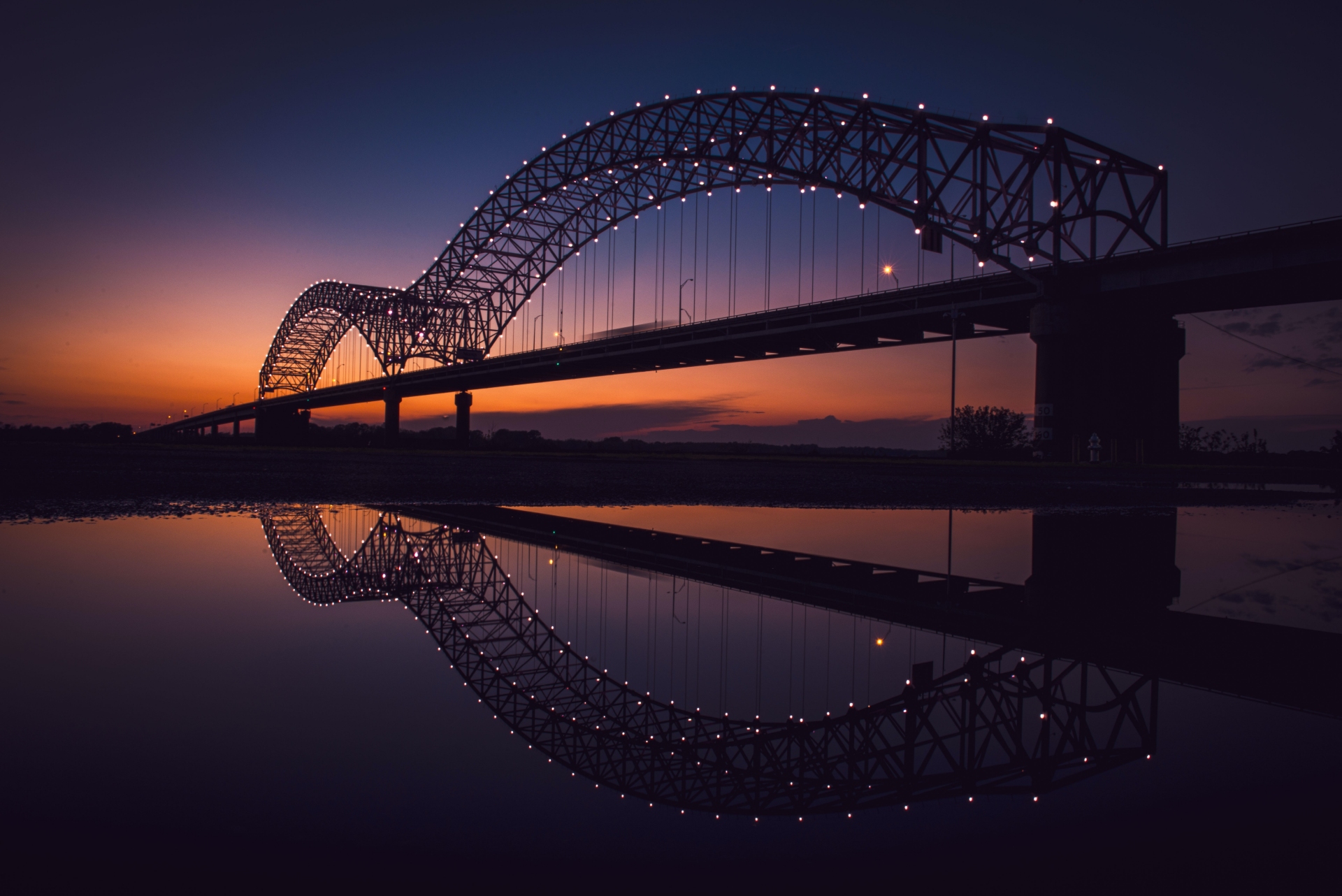 Memphis Tennessee CITIES REG Mud Island Park Image By Terrance Raper unsplash