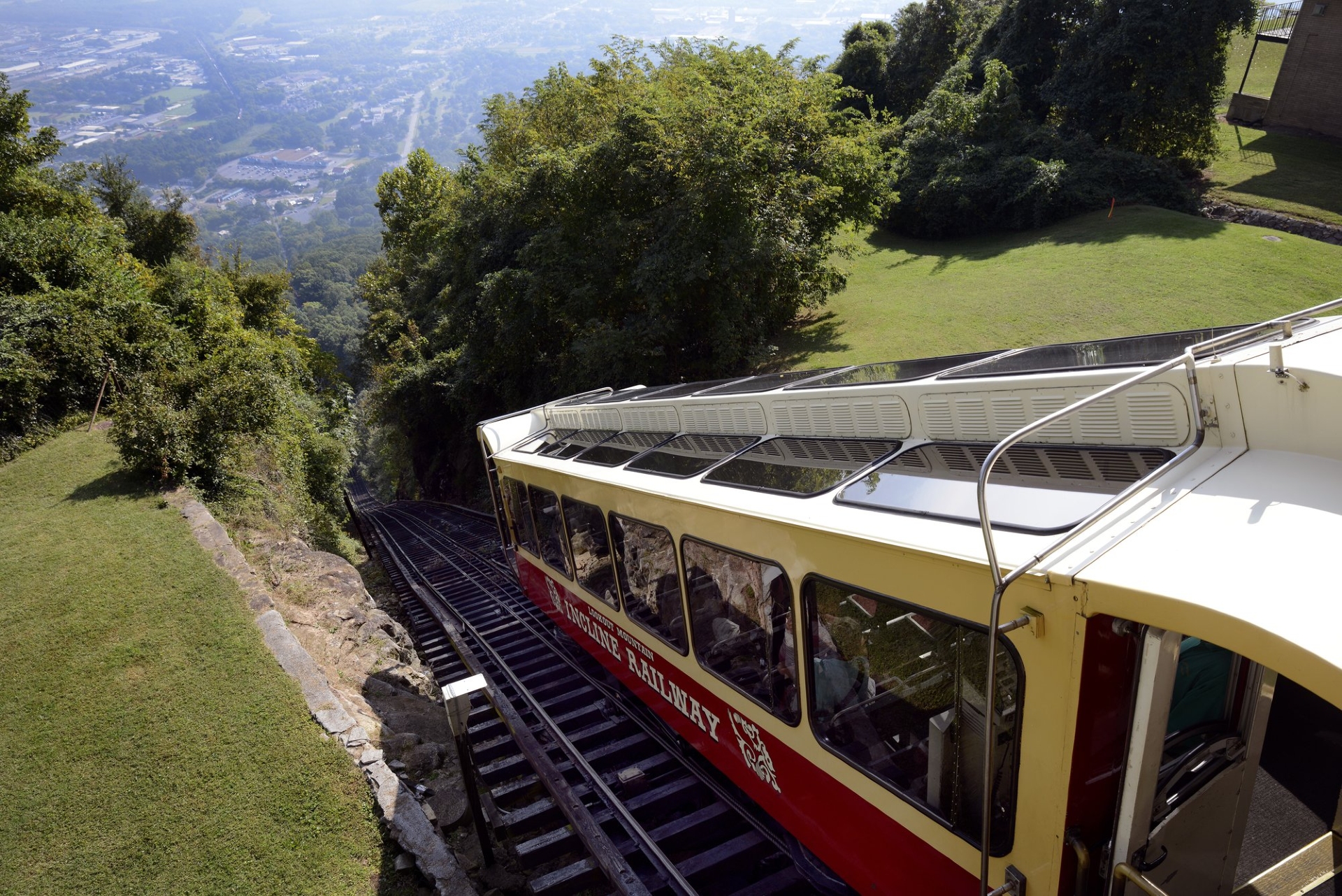 Chattanooga HamiltonCo LookoutMountainRailway TN Image by Travel South USA