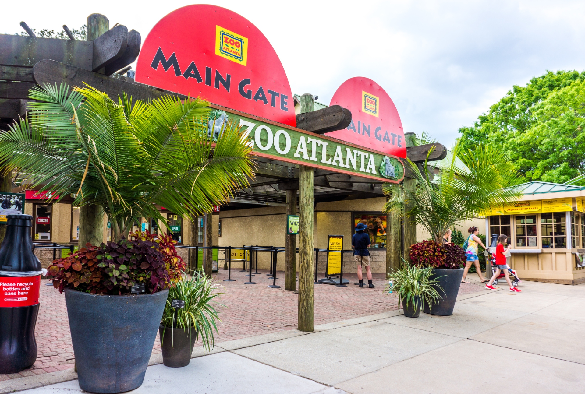 Atlanta Grant Park Zoo Entrance Photo Credit ACVB Marketing Melissa McAlpine