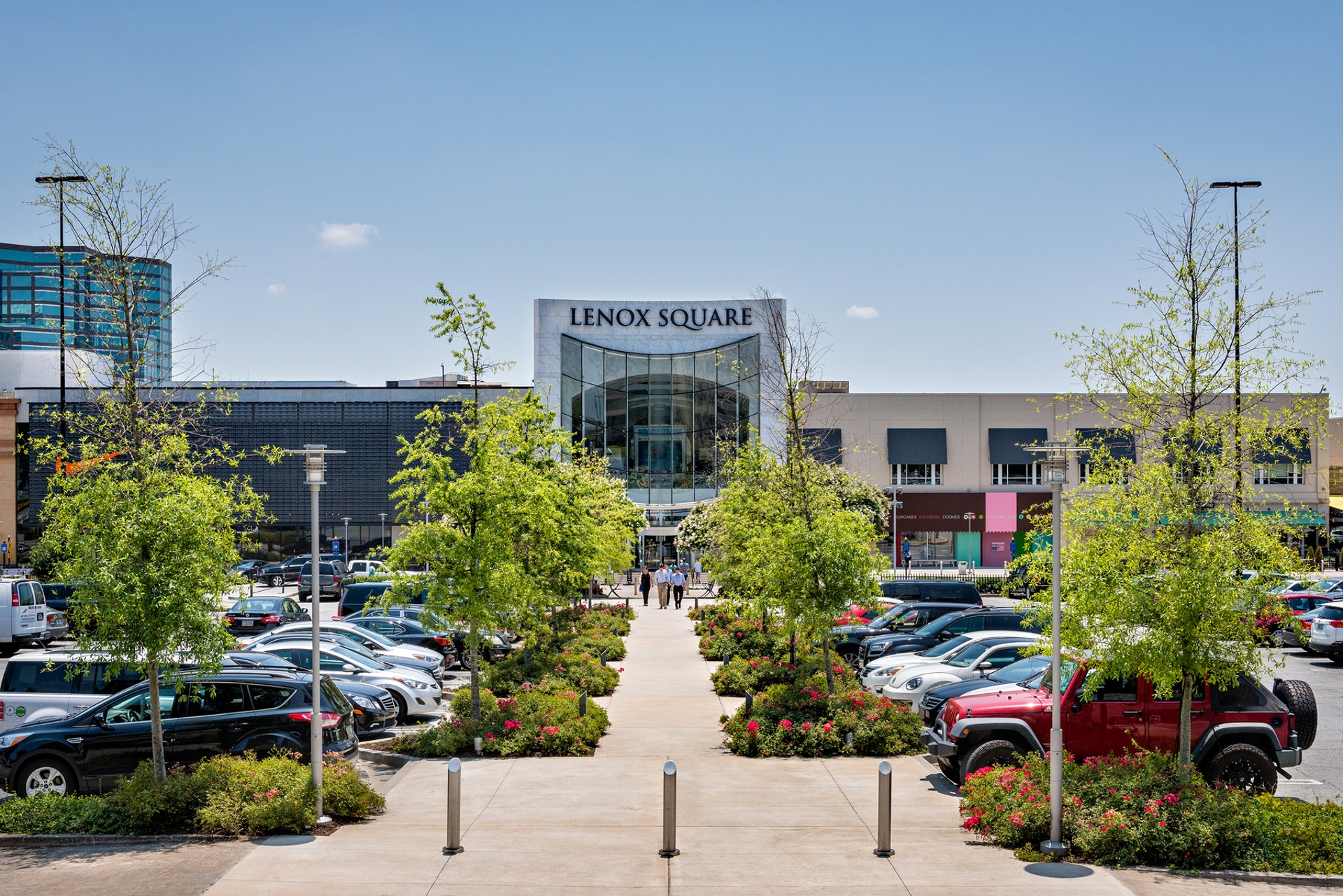 Lenox Square Mall Buckhead Photo Credit %C2%A92016 James Duckworth courtesy of ACVB AtlantaPhotos.com