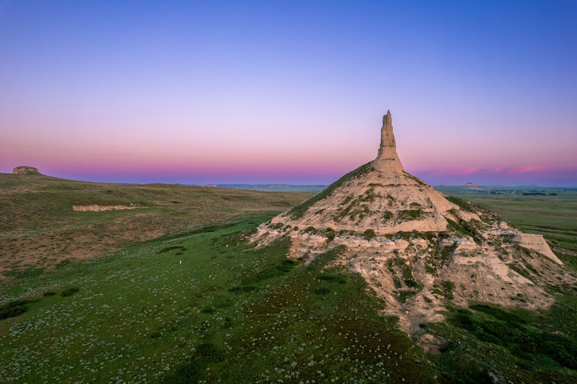Chimney Rock at Sunrise Photo Credit Neal Alfano Visit Nebraska