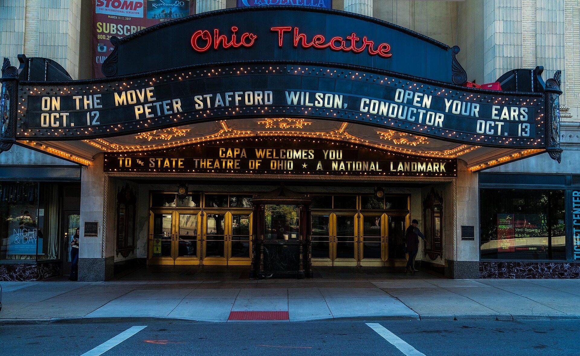 Columbus Theatre OH Image By Pixabay free to use e1742094334700