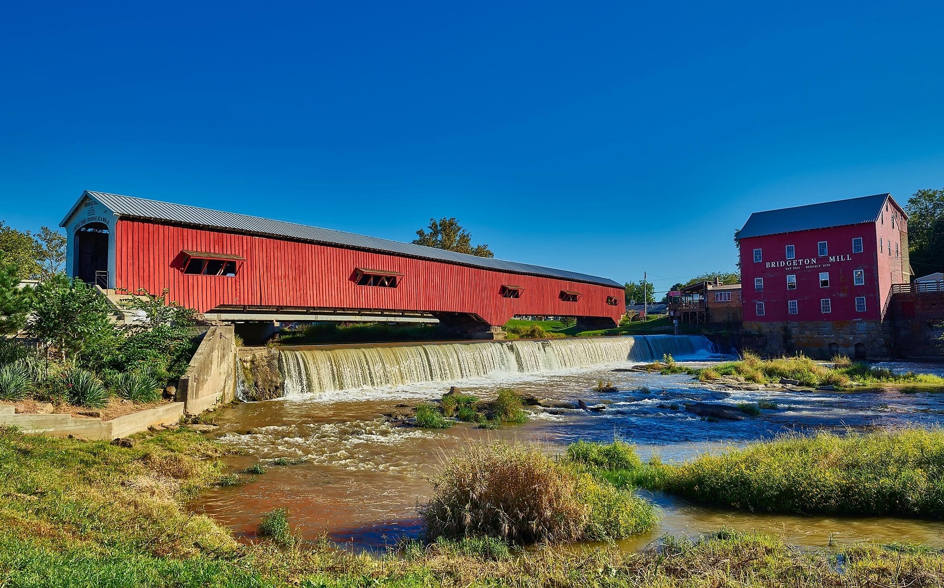 Covered Bridge In Bridgeton in Parke County in Indiana Image By Pixabay Free to use