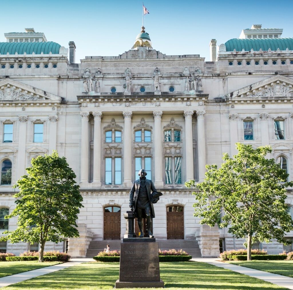 Indiana State House IN Image By jon goldstein unsplash e1742594359108