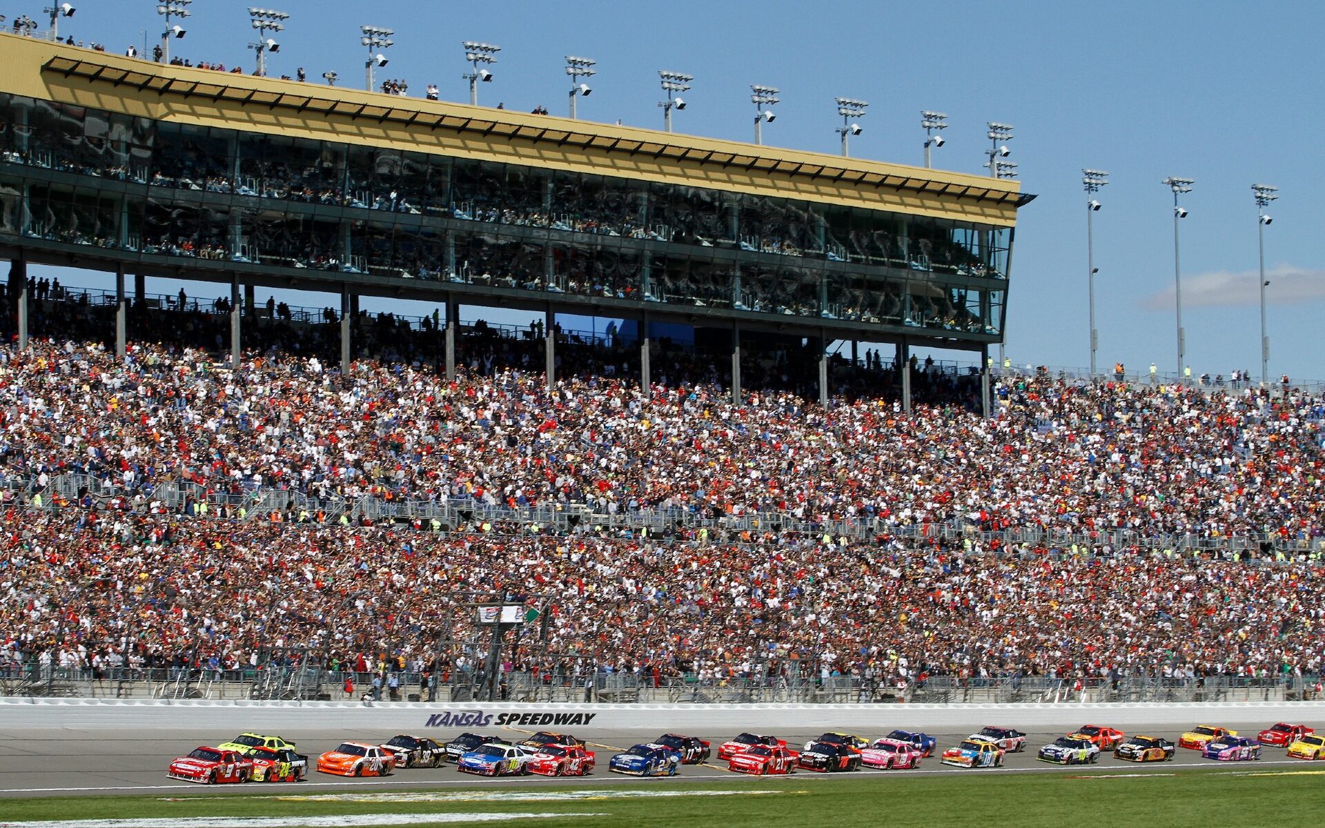 Kansas Speedway KN Image By Kansas State Tourism e1743067191103