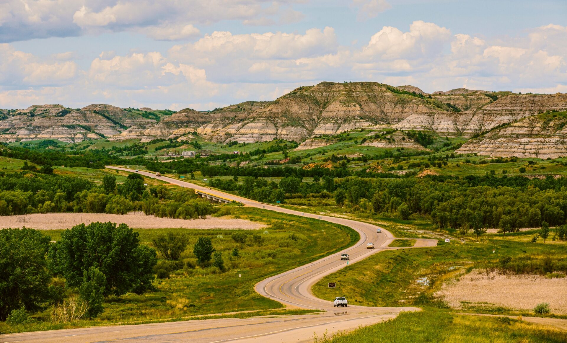 Killdeer Mountain four bears scenic byway near Little Missouri State Park Image By North Dakota Be Legendary BenGumeringer 100 CC e1740985151814