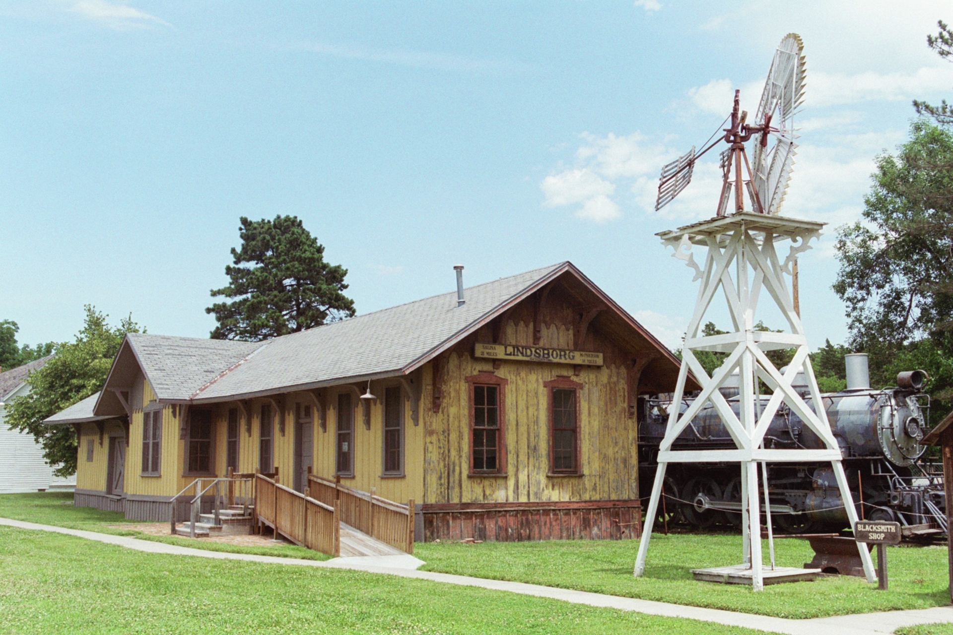 Lindsborg Old Mill Swedish Heritage Museum Image By Kansas State Tourism