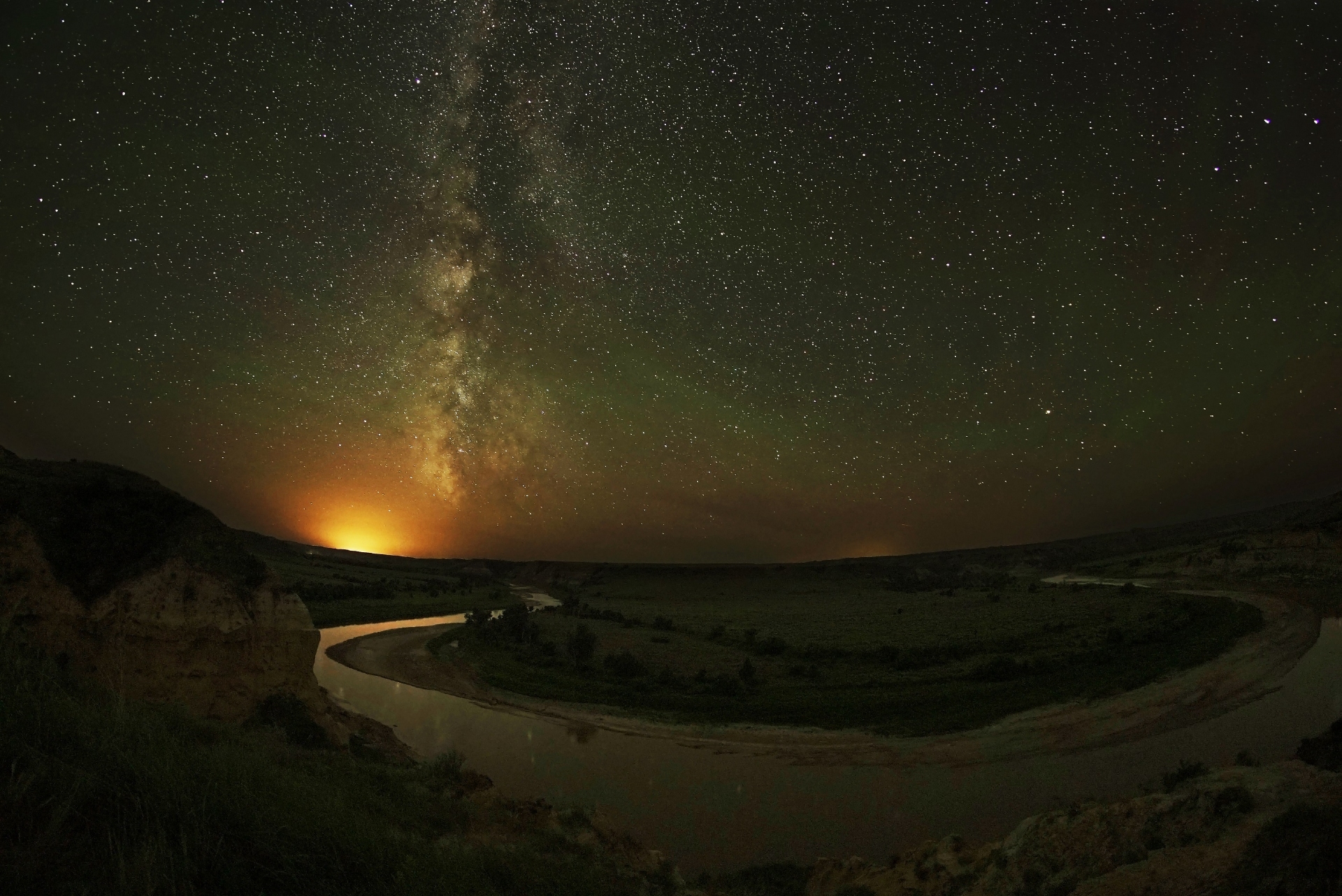 Northern Lights over the Little Missouri River aurora borealis Image By North Dakota Be Legendary 1 738029