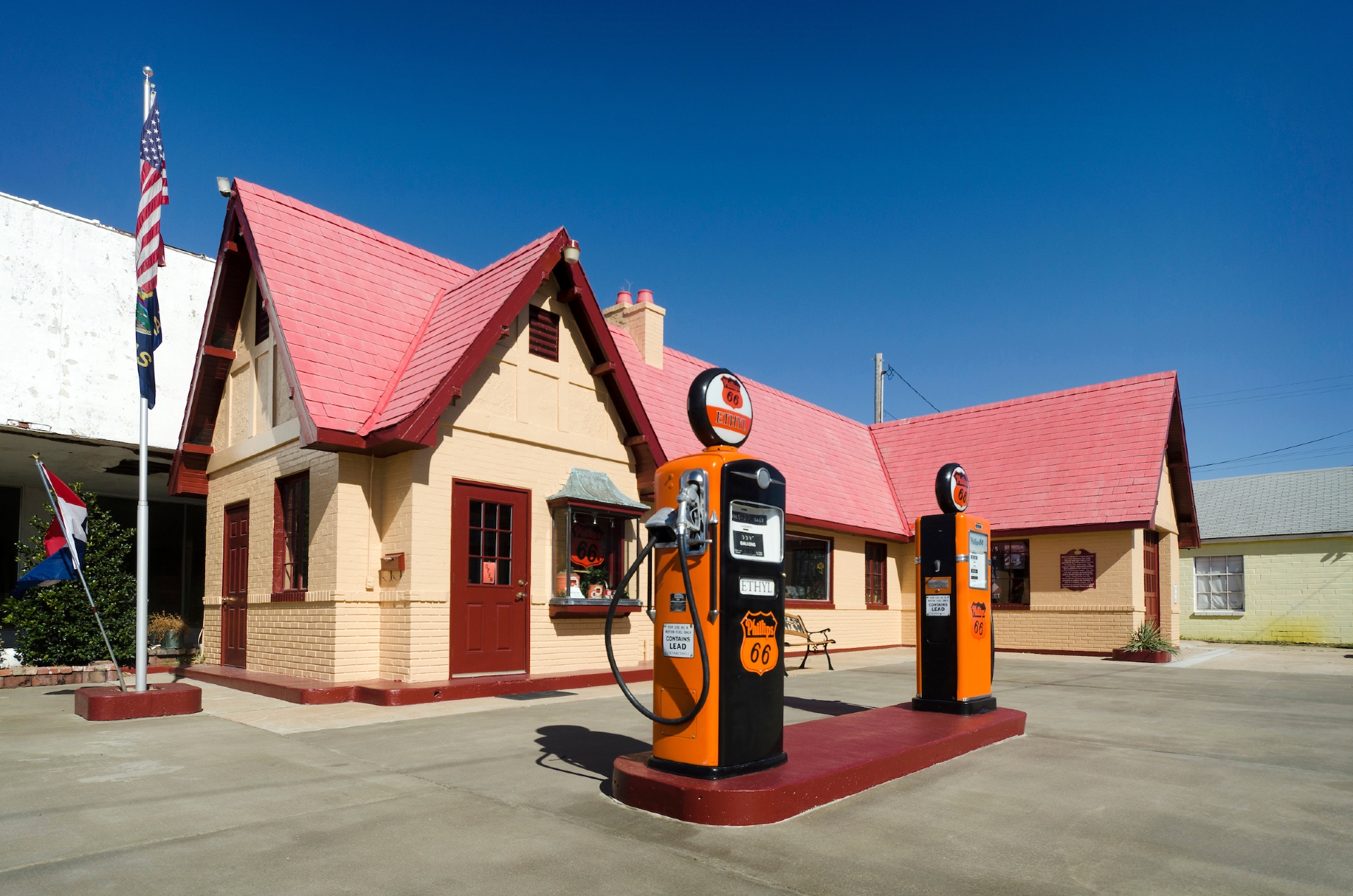 Route 66 Visitors Centre Image By %C2%A92013 Doug Stremel Kansas To the Stars Tourism