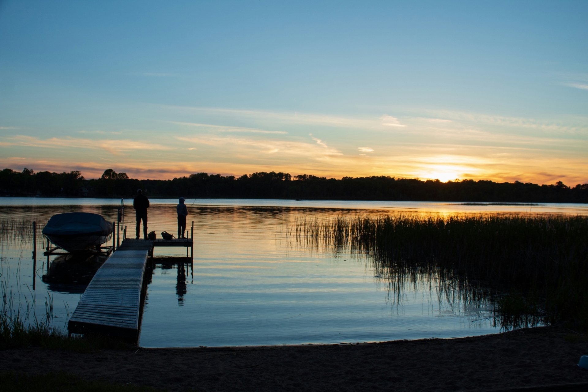 Roy Lake NisswaI MN Image by laura kessler unsplash