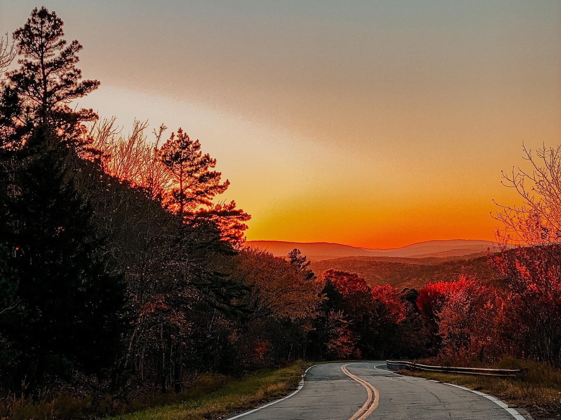 Talimena Scenic drive Oklahoma Image by Outthere MJ from Pixabay e1741928079103