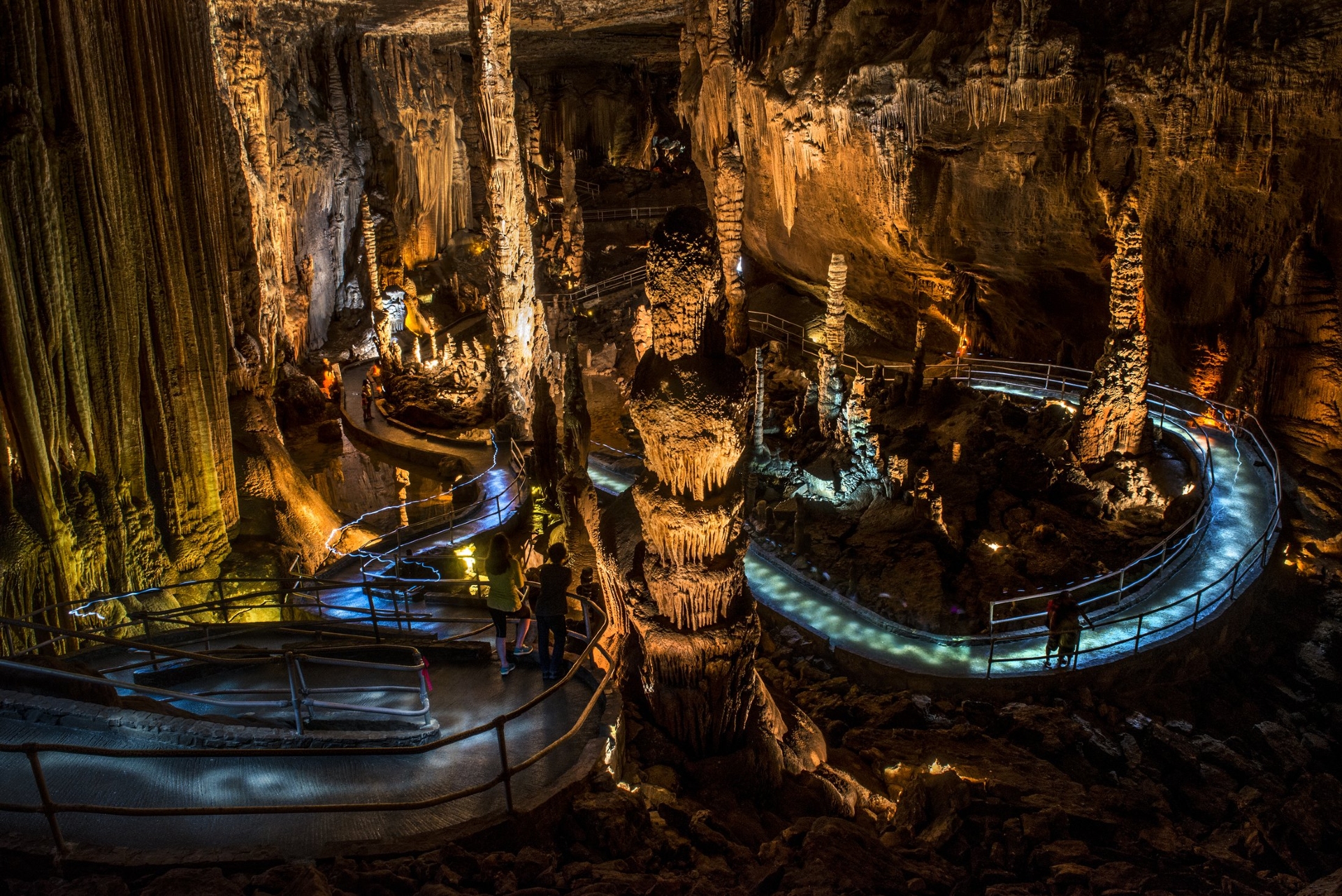 Blanchard Springs Caverns Arkansas Image by Travel South USA