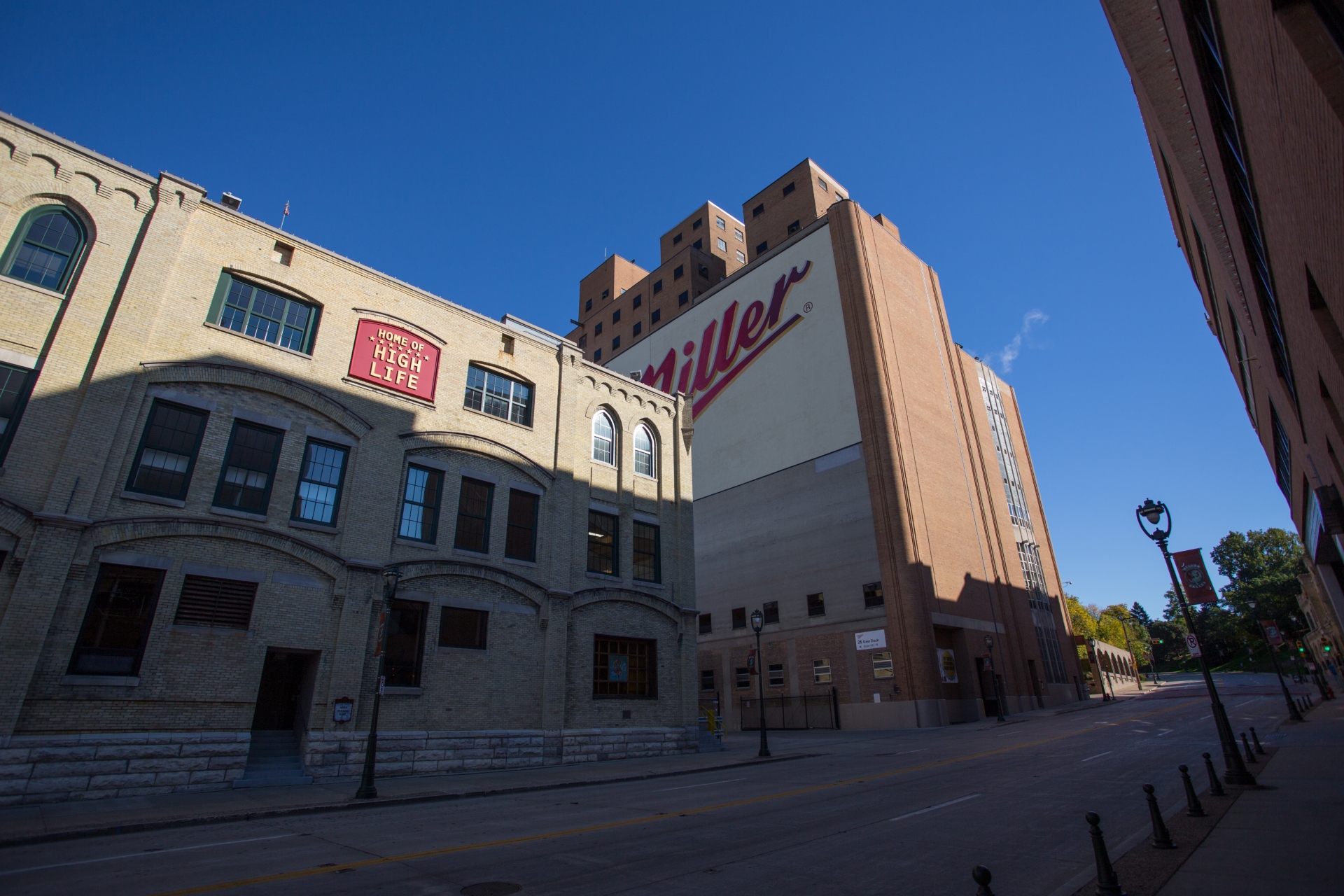 Millercoors Millers Brewery Image By Visit Milwaukee