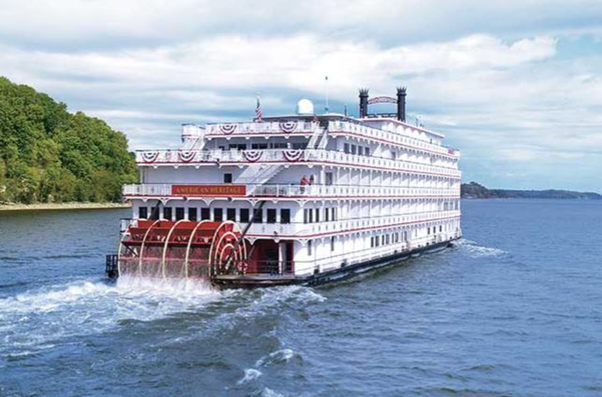 Mississippi Riverboat Cruise Courtesy of Wild Earth Travel