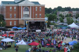 Tupelo Elvis Festival Mississippi Image By The Tour Operator Tulupo CVB