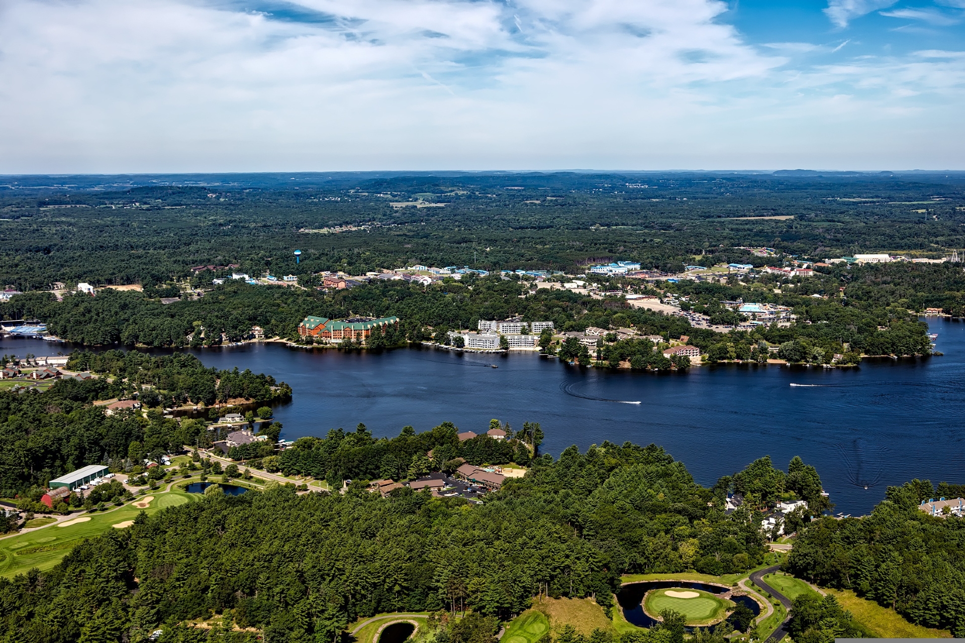 Wisconsin Dells WI Image by Pixabay Free to use