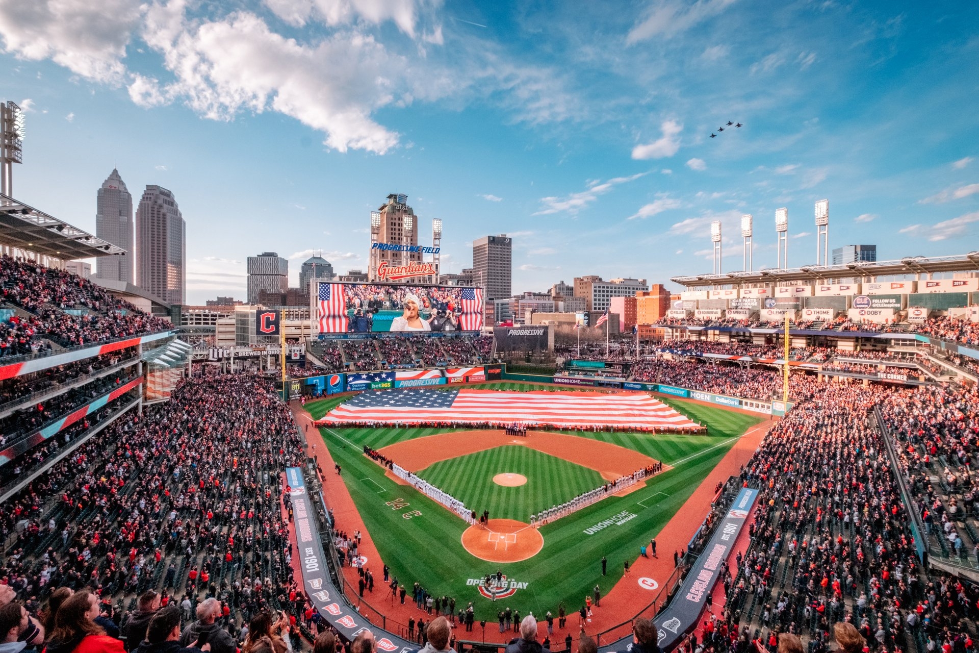 Experience Live Sport Progressive Field Credit Gabe Wasylko from Destination Cleveland