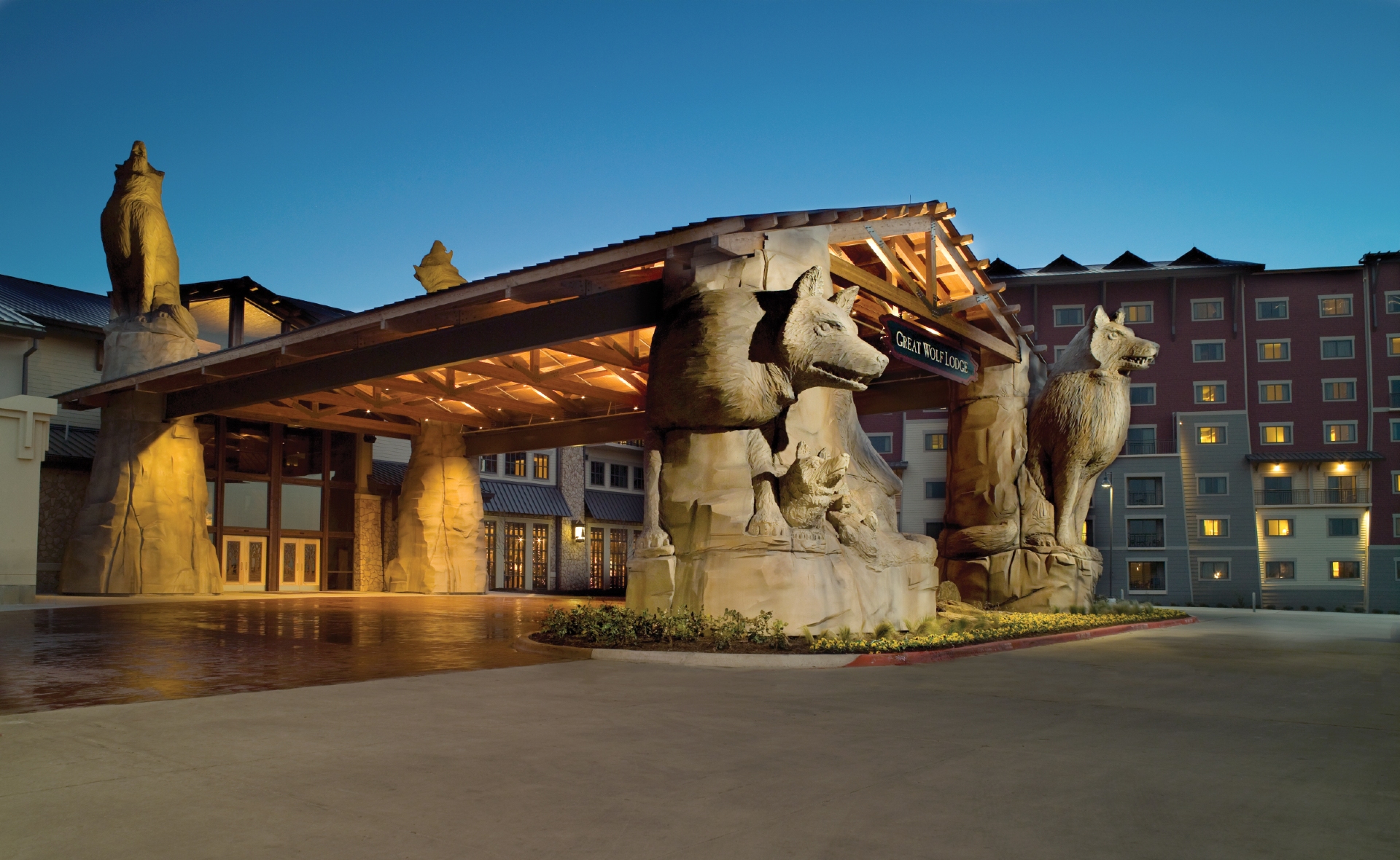 Great Wolf Lodge Exterior Courtesy Grapevine CVB