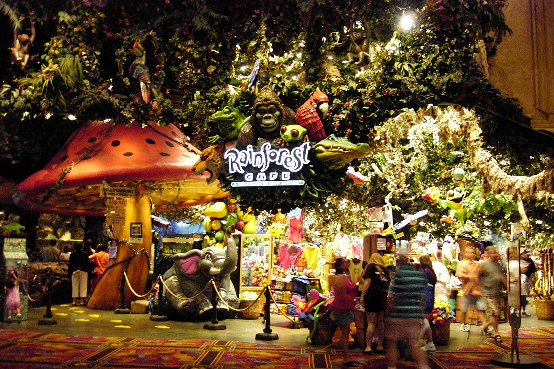 Rainforest Cafe Courtesy Grapevine CVB