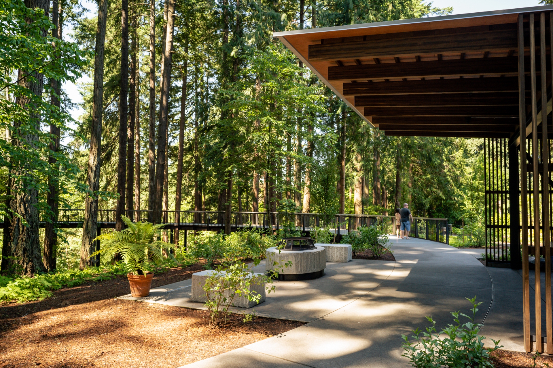 Leich Botanical Gardens OR Image by Travel Portland Credit Justin Katigbak
