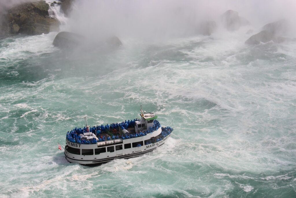 Maid of the Mist boat Niagara Falls NYS Image by Sunny BlueSky7 from Pixabay