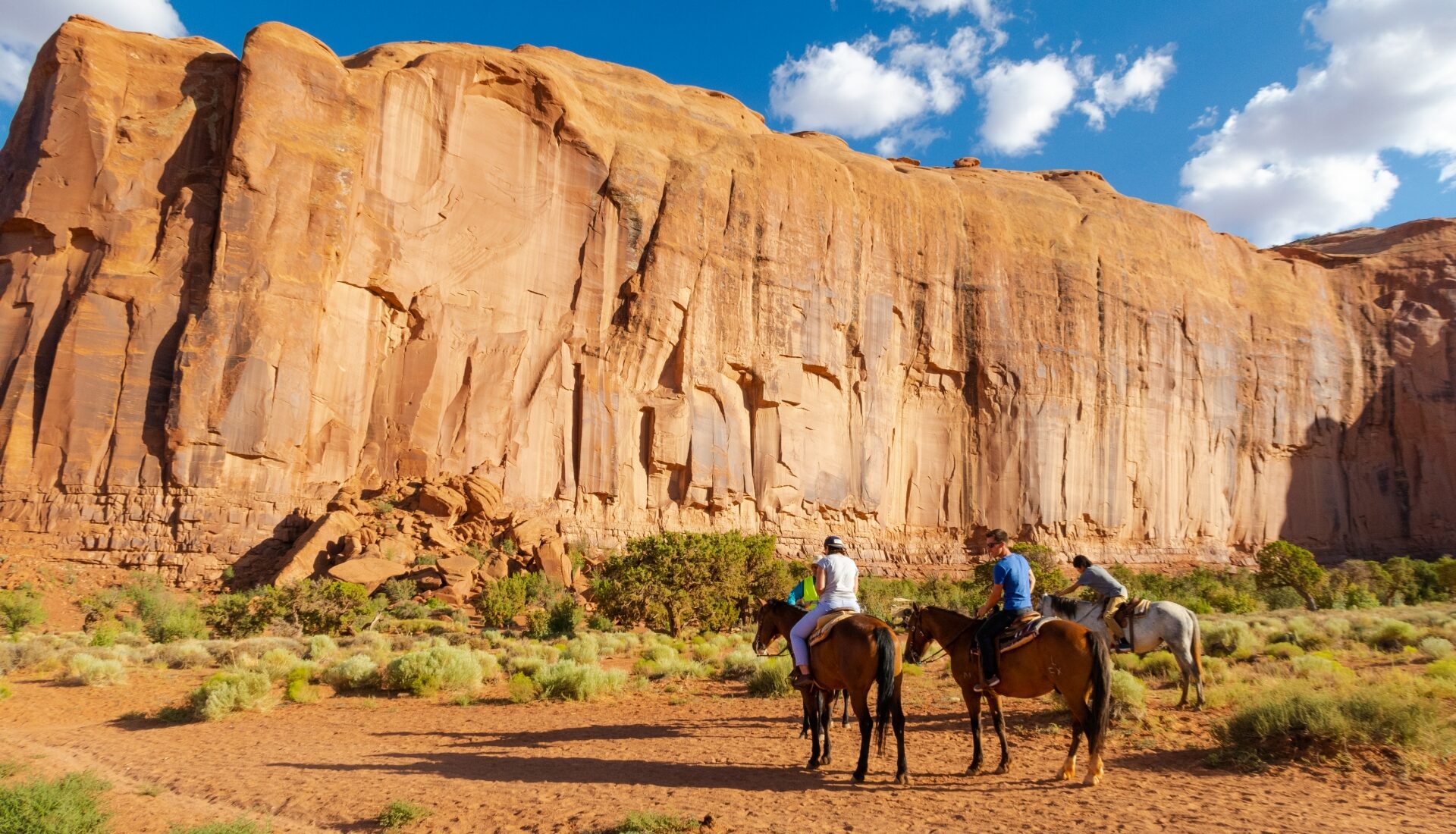 Monument Valley Horse Riding Image by Bindlestiff IMG 6460 e1748923114626