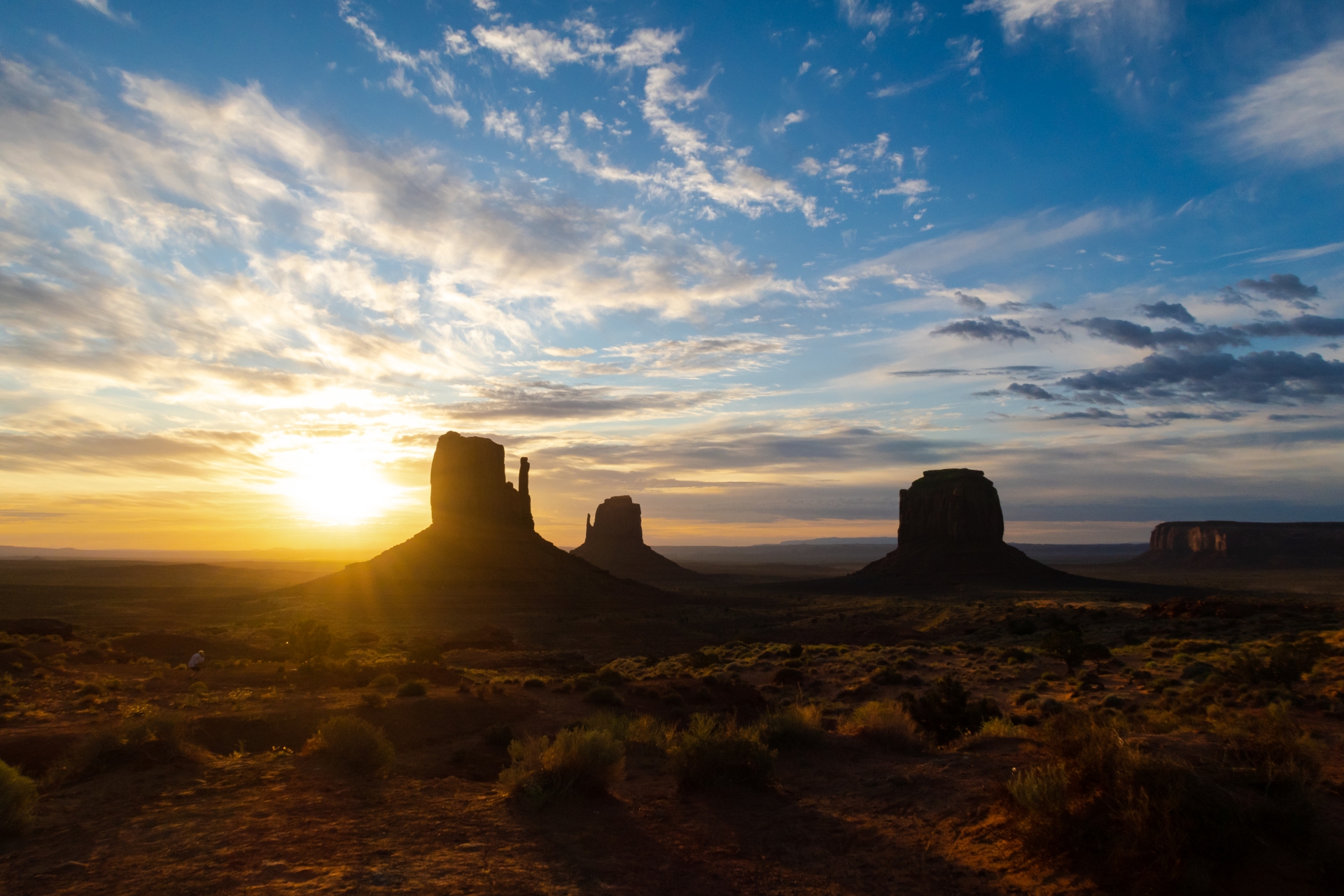 Monument Valley at sunset Image by Bindlestiff IMG 6579