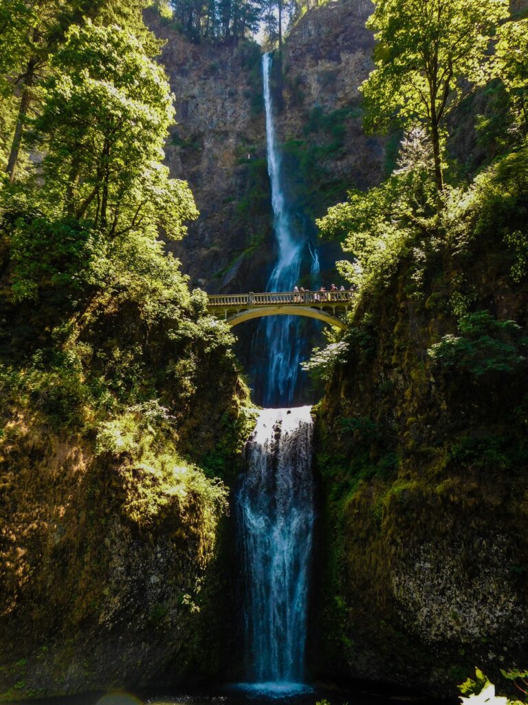 Multnomah Falls Oregon Image By peter robbins unsplash