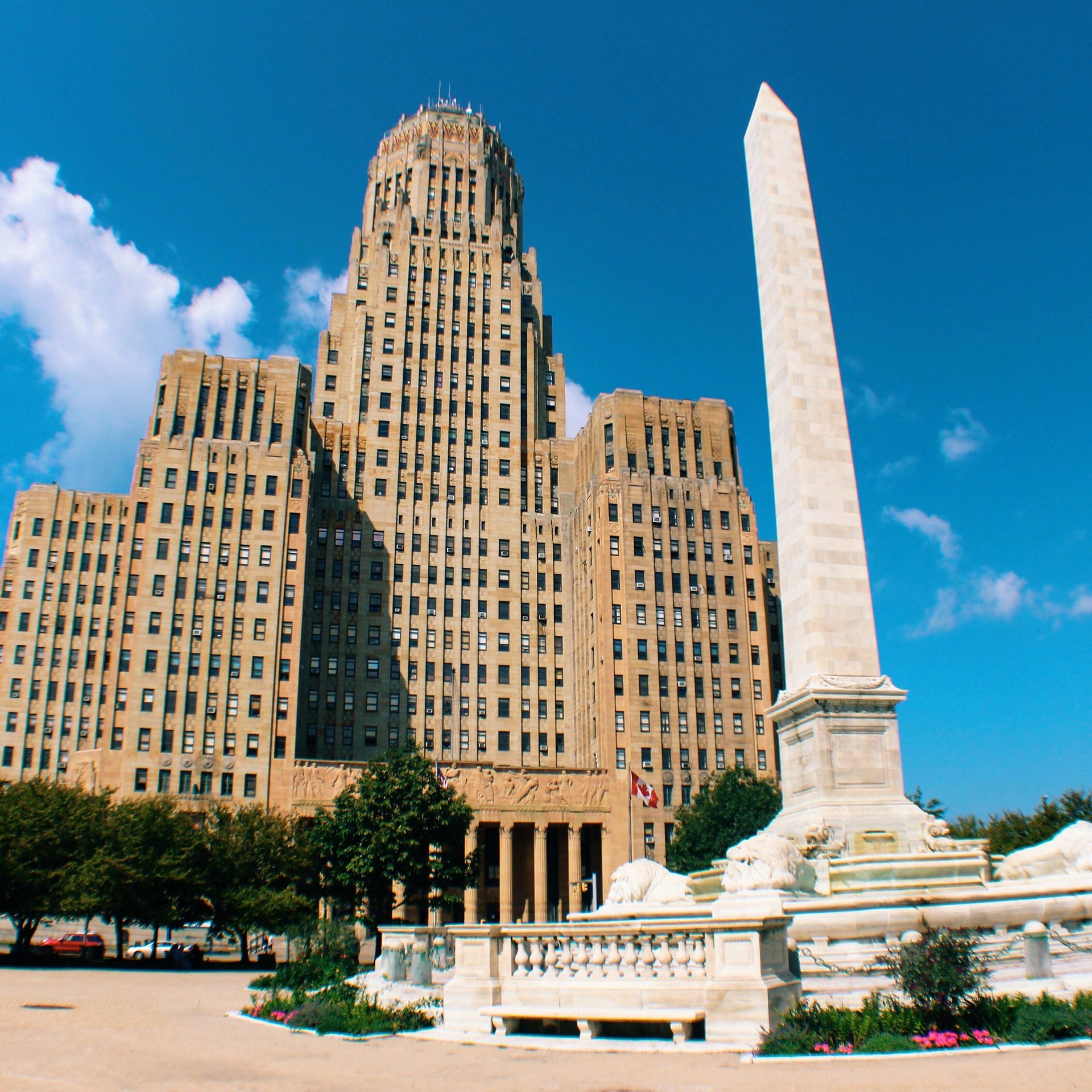 Niagara Square Image By Visit Buffalo Niagara Photo By Drew Brown