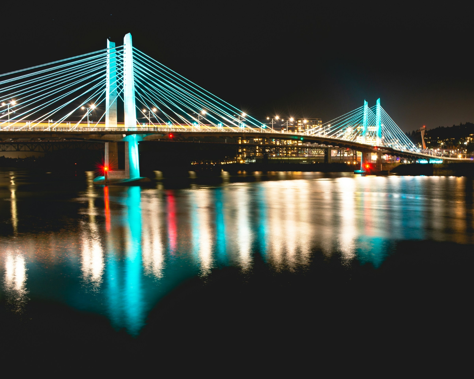 The Tilikum Bridge at Portmand Orgeon Image by adam blank GdVyAz7VYZo unsplash