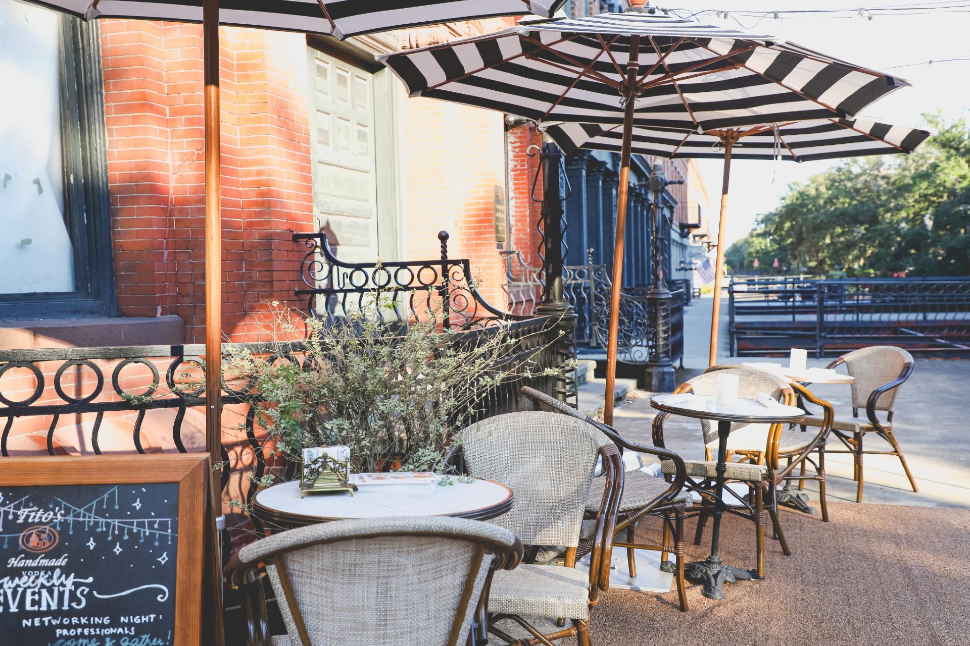 ARCO Cocktail Lounge Coastal Fare Credit Brittany Howard Visit Savannah
