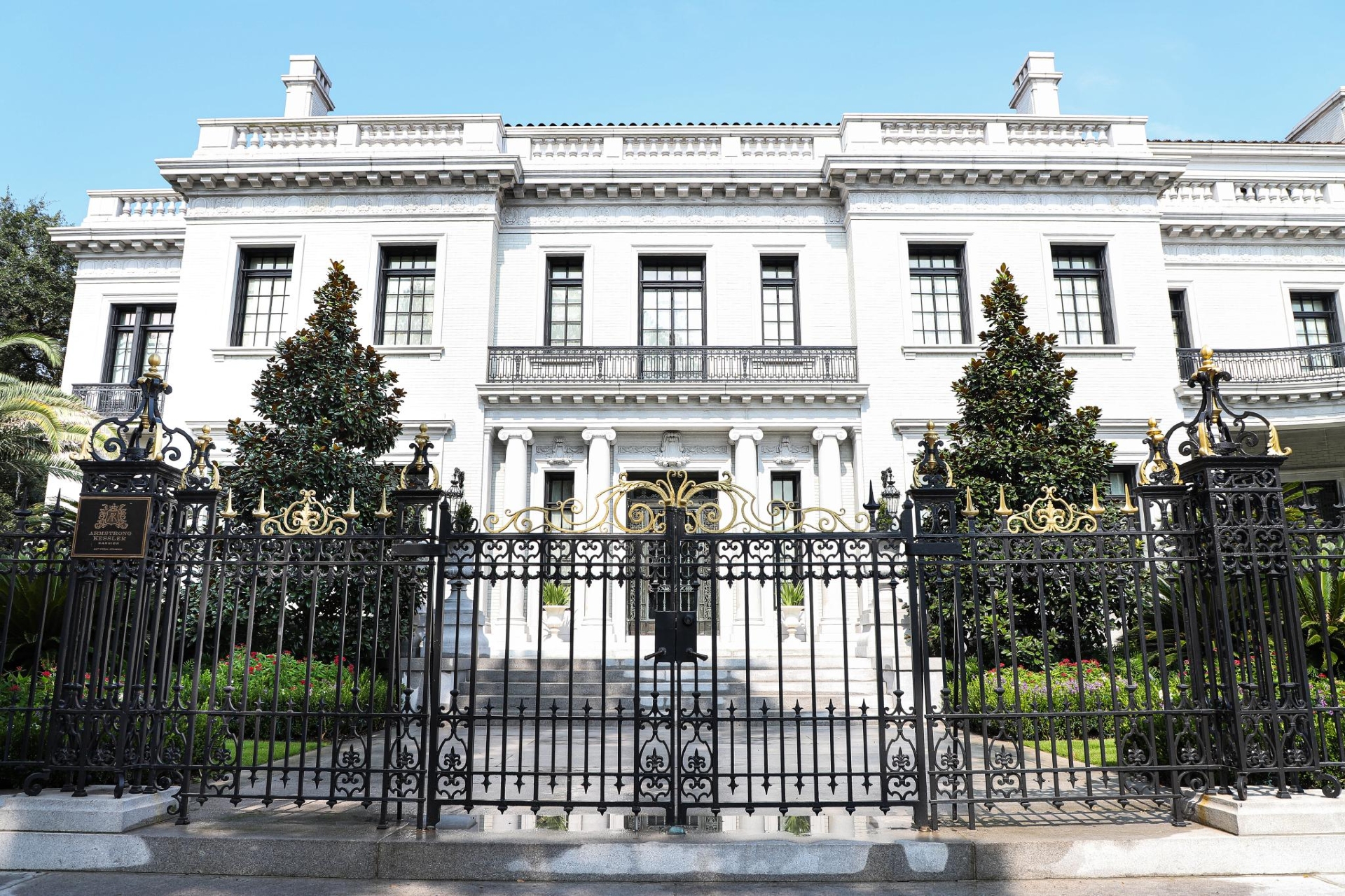 Armstrong Kessler Mansion 2 Credit Brittany Howard Visit Savannah