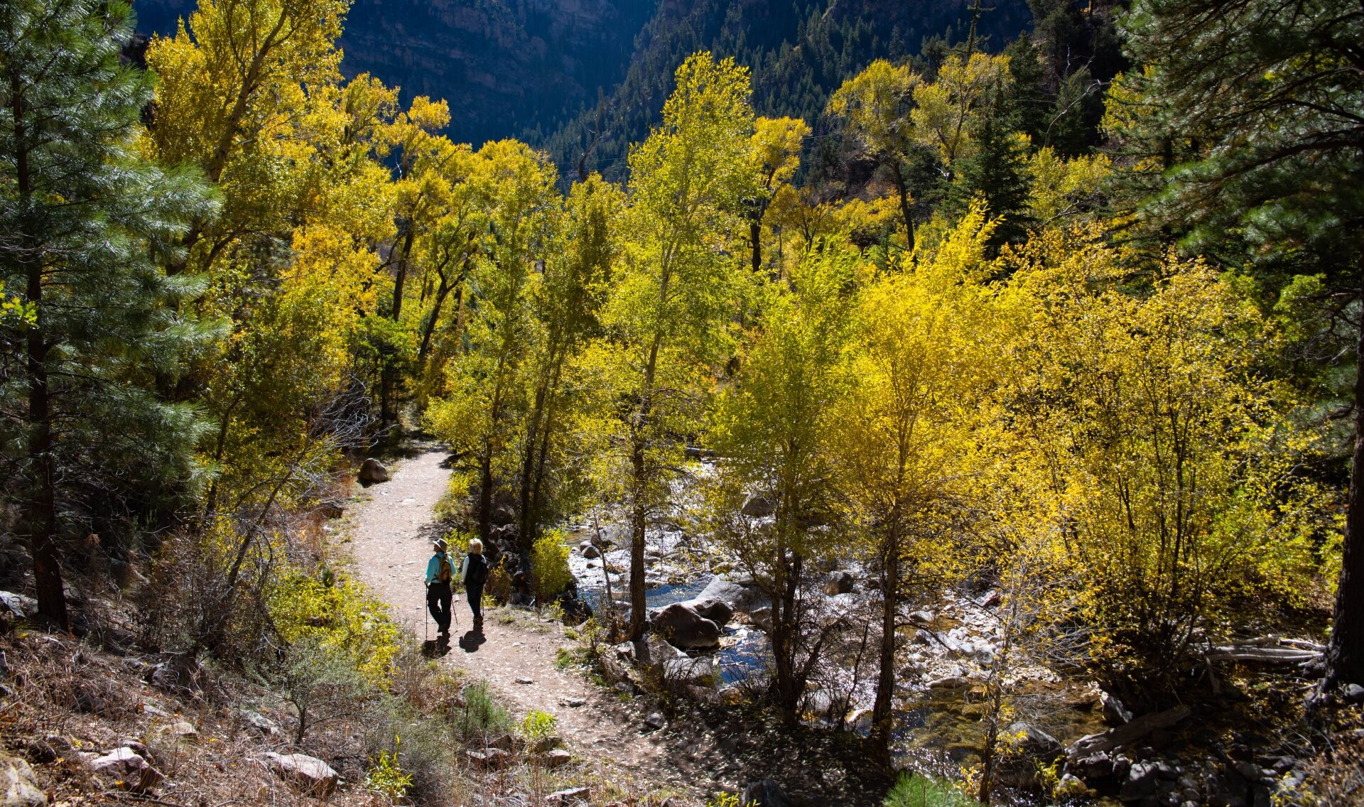 Hiking Glenwood Springs Colorado Image by Visit Glenwood e1754400048551