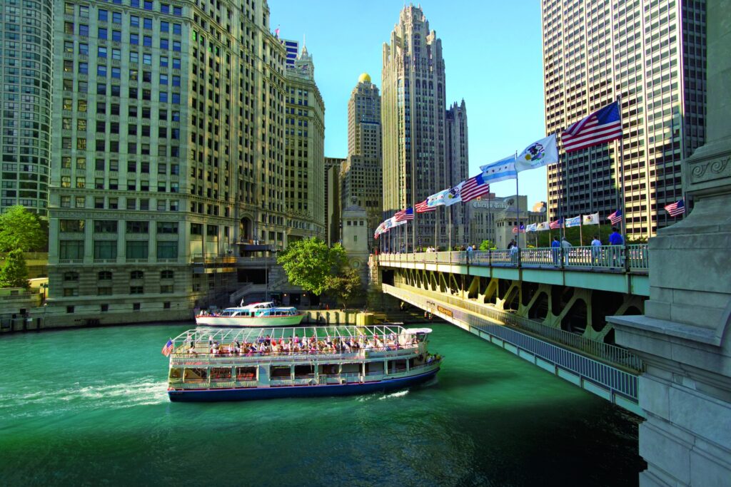 Chicago Architecture Boat Tour Image By Ilinois Office of Tourism