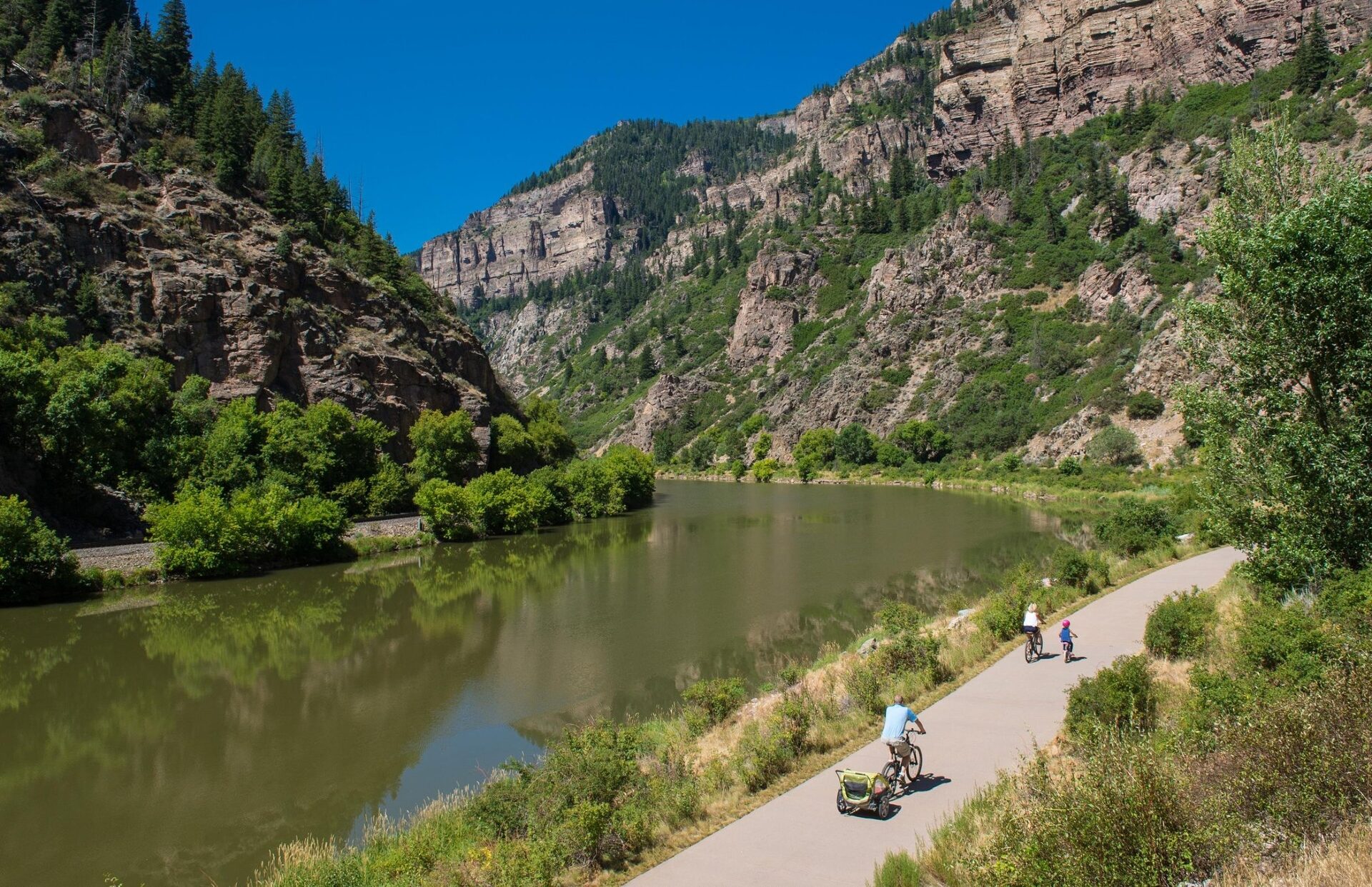 Biking the Glenwood Canyon CO 8685 Image By Visit Glenwood Springs e1758263776365