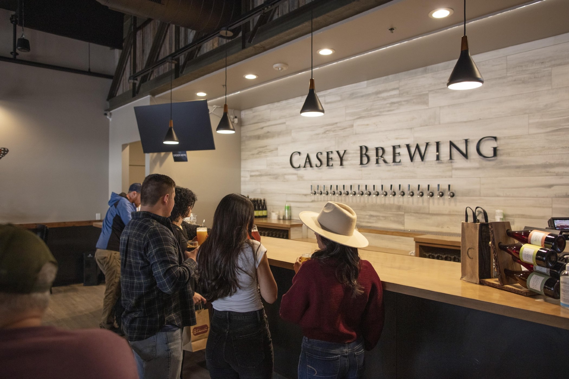 Casey Brewing Glenwood Springs CO Z0A9915 Image by Visit Glenwood Springs