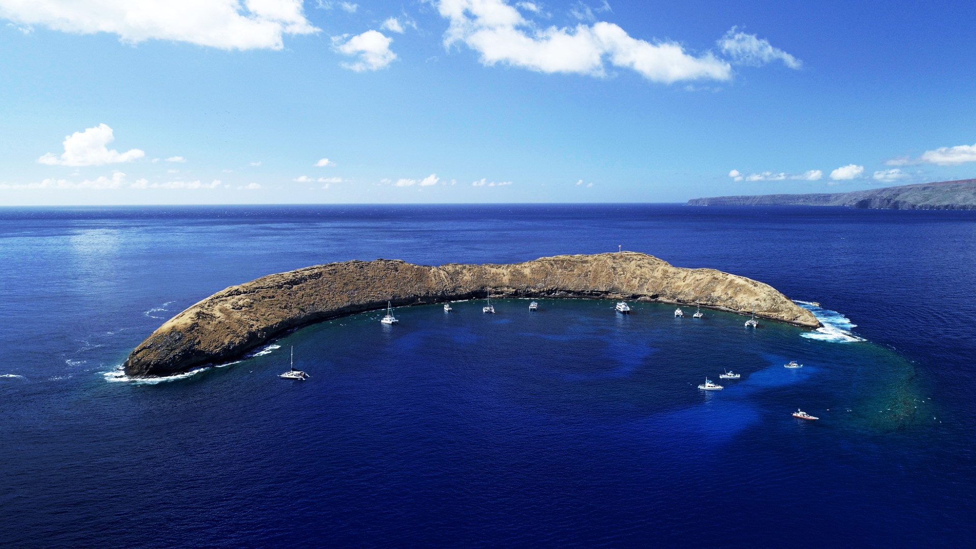 Molokini Image by Luc Delamare for Hawaii Tourism Authority