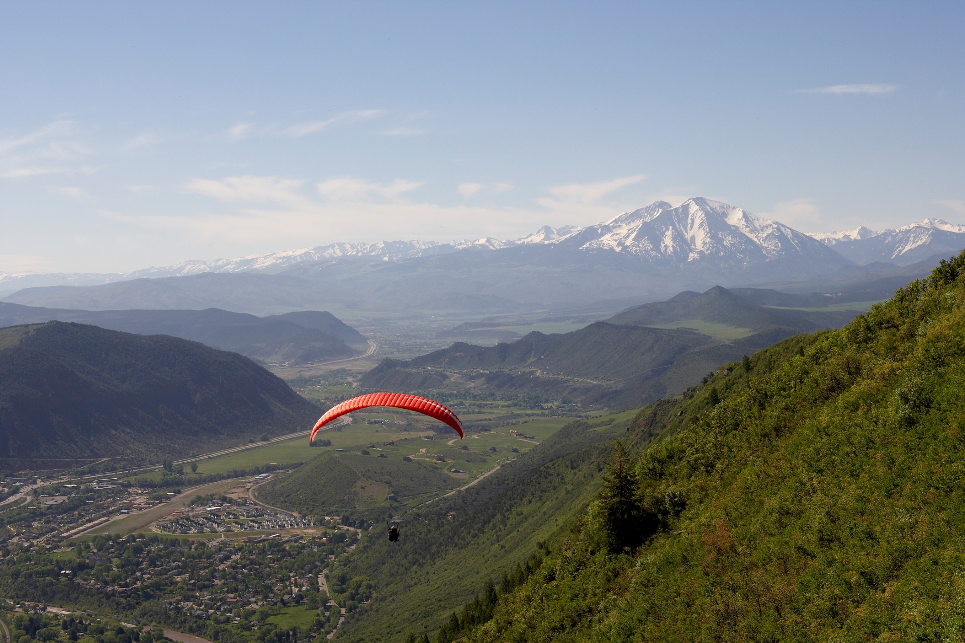 Paraglide Glenwood Springs CO Image Visit Glenwood Springs