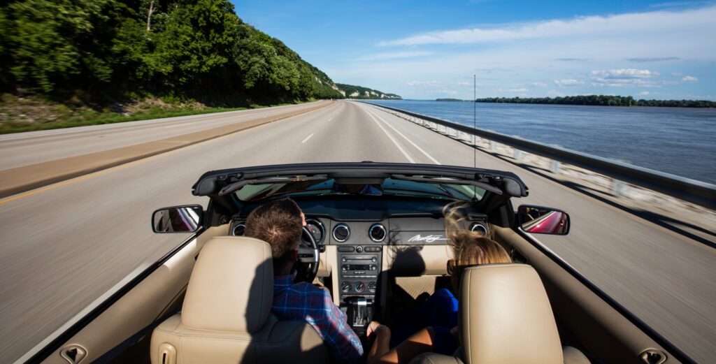 great river road IL Image By Illinois Office of Tourism Credit Adam Alexander e1764027975944