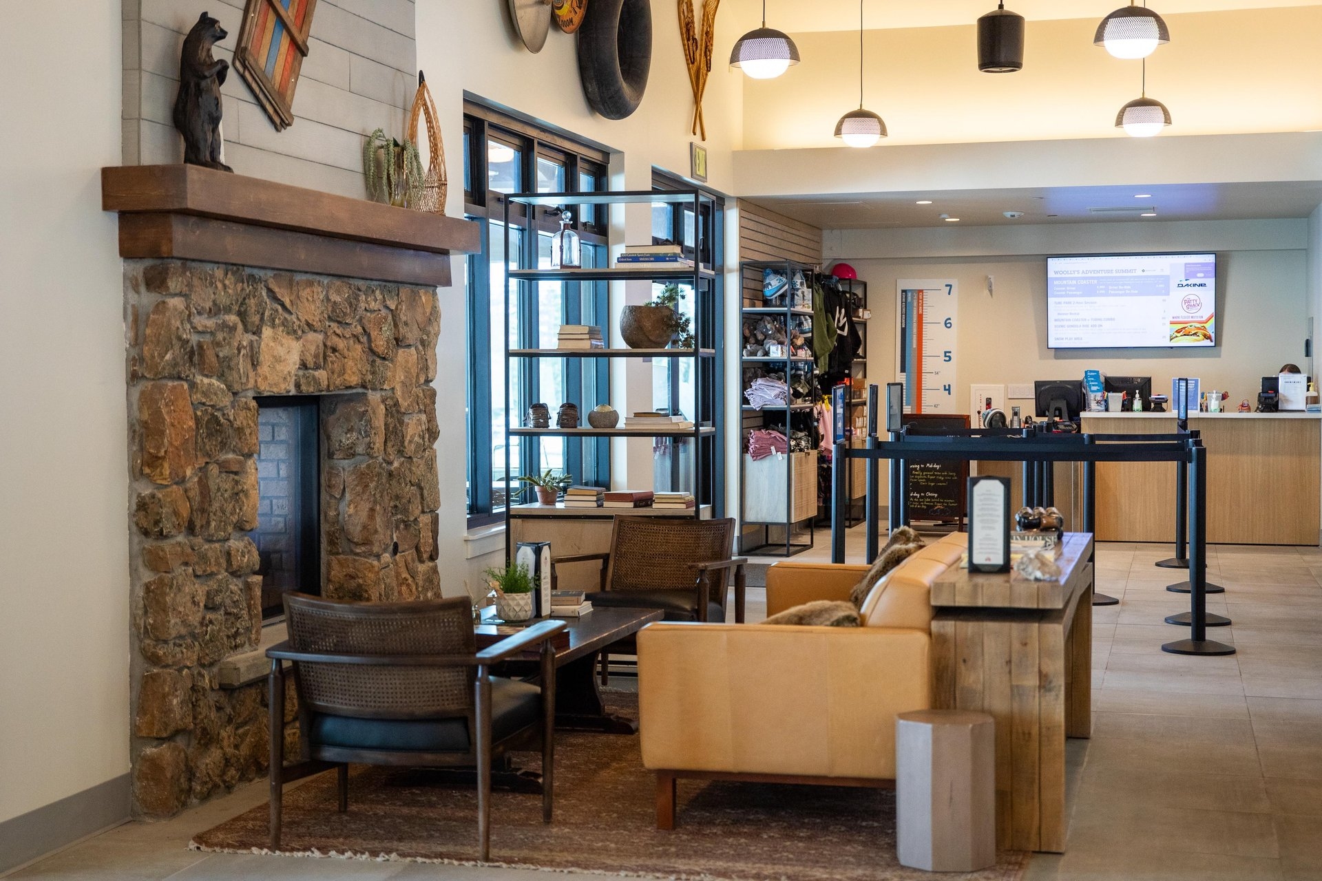 Soaring Pines Mountain Cafe Photo Credit Samantha Lindberg Mammoth Lakes Tourism