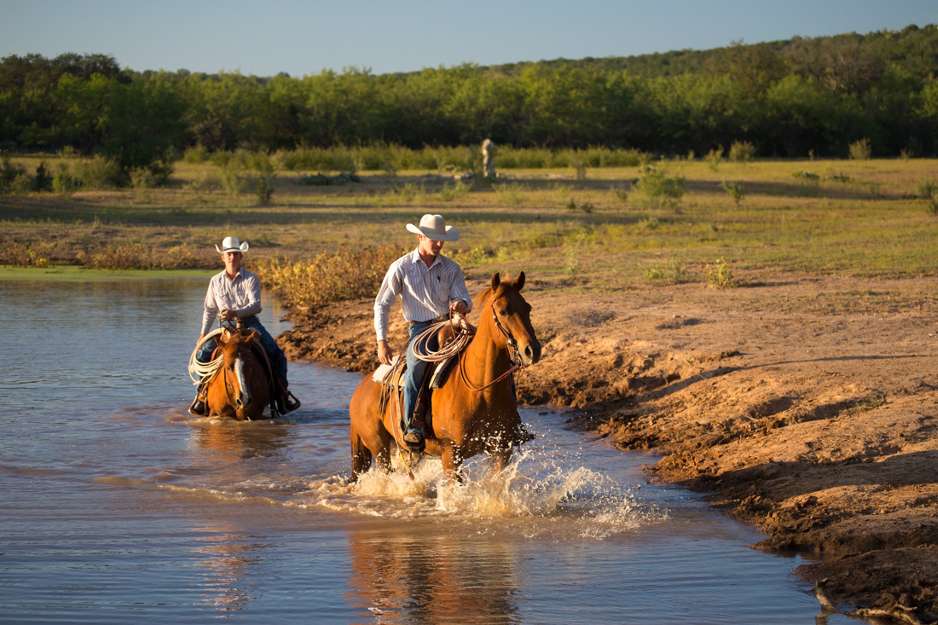 WR 1Y Horse Riding in River Wildcatter Ranch TX Image By Rocky Mountain Holidays