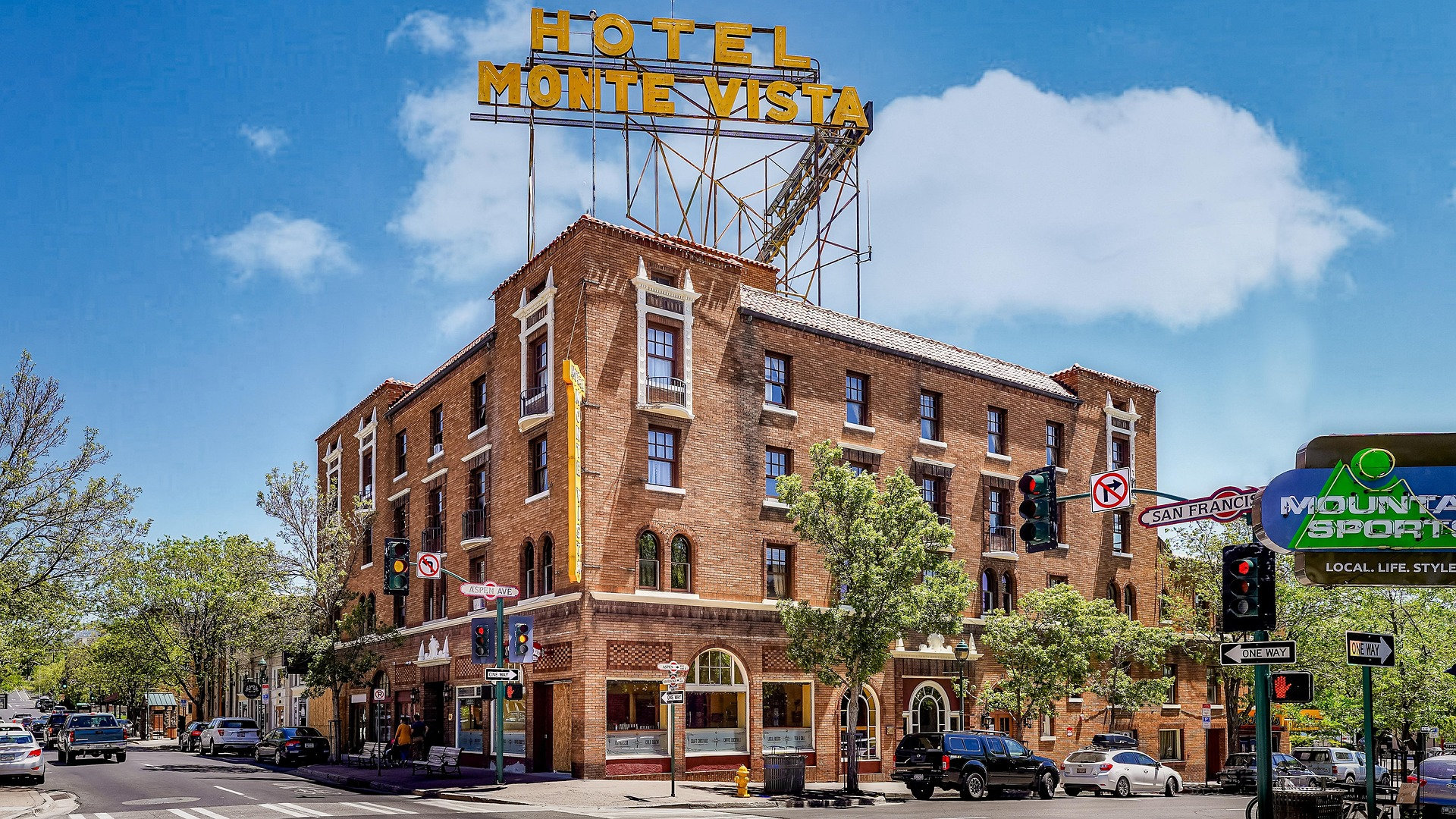 Monte Vista Hotel Flagstaff AZ Image by KCB1805 from