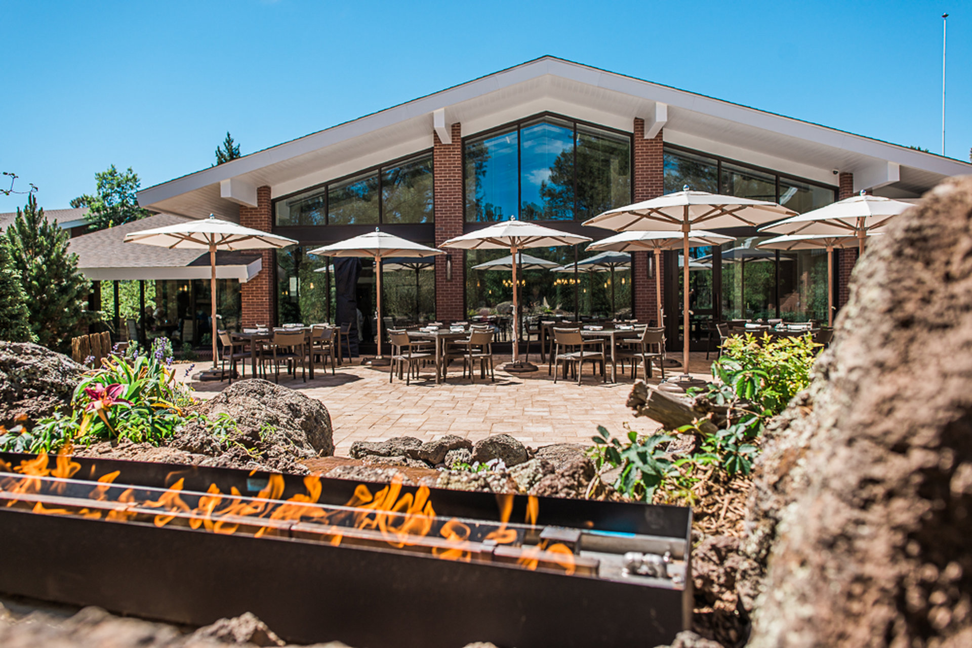Silver Pine Restaurant Bar Patio Flagstaff Arizona Image By Discover Flagstaff result
