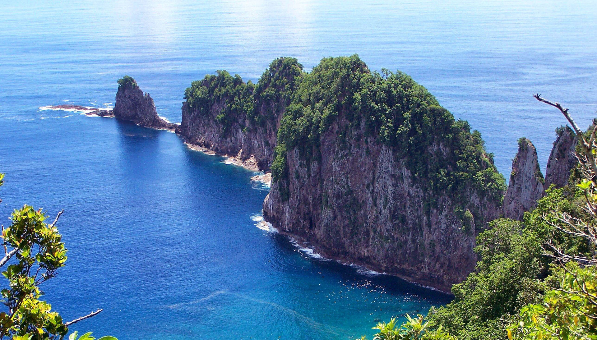 american samoa pago pago. camel rock near the village of laulii. image from pixabay free to use jpg result e1791523841917